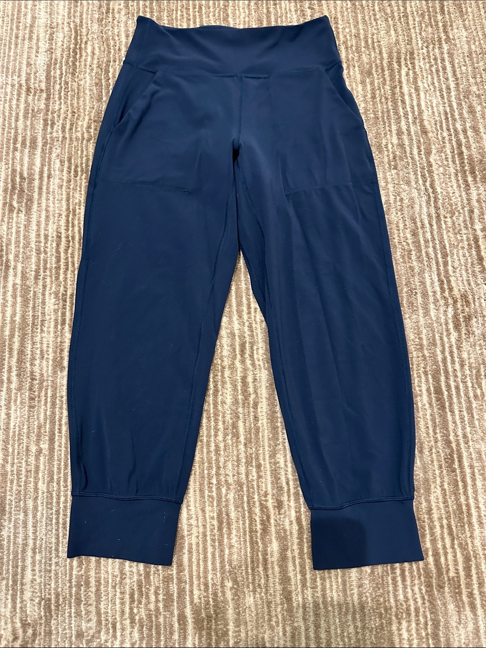 lululemon athletica Women's Navy Cropped Jogger Pants